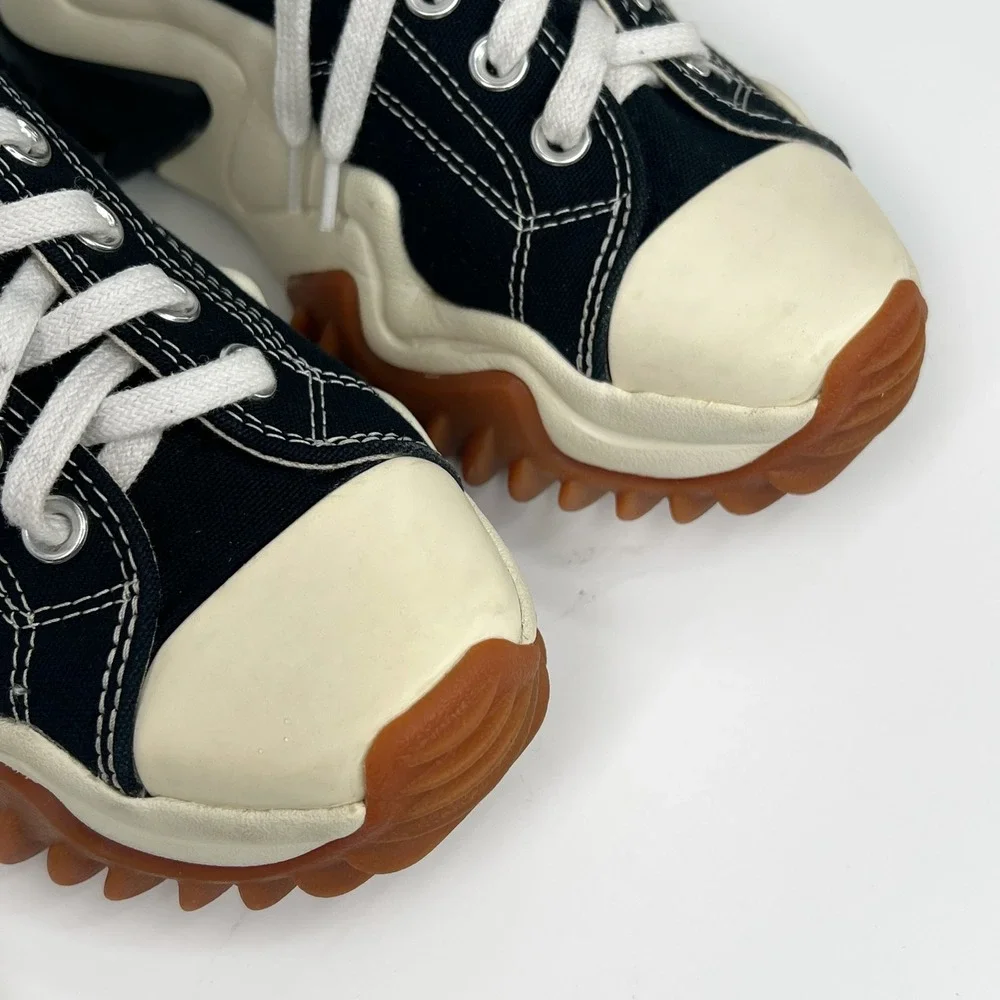 CONVERSE Run Star Motion Platform Sneakers Black and White M: 6 W: 7.5: